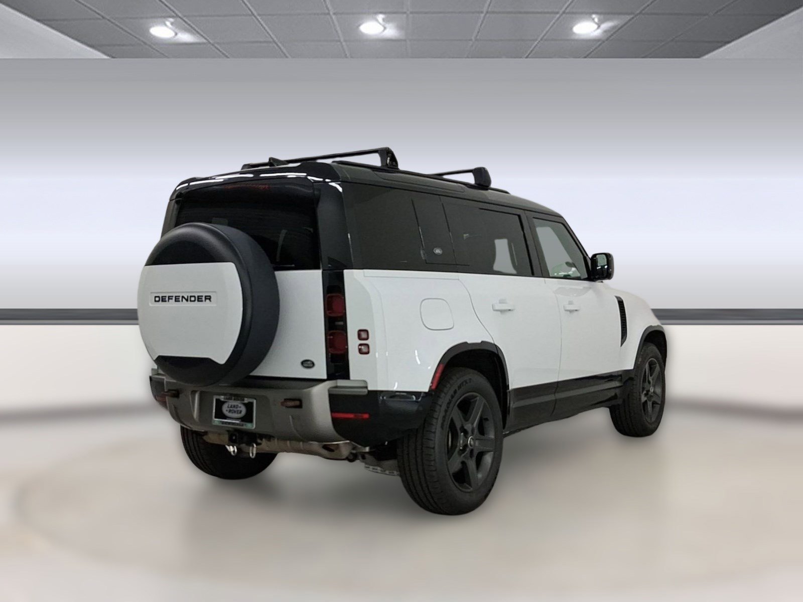 Used 2022 Land Rover Defender 110 X-Dynamic SE image 9