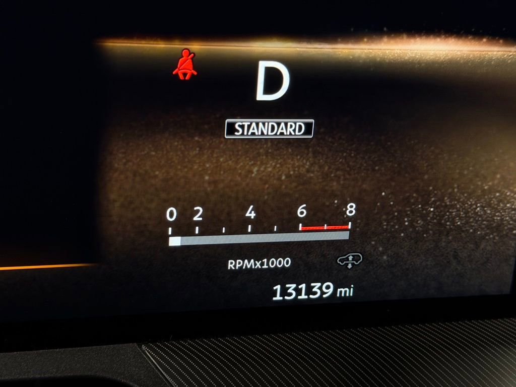 Used 2025 INFINITI QX80 Luxe RWD image 16