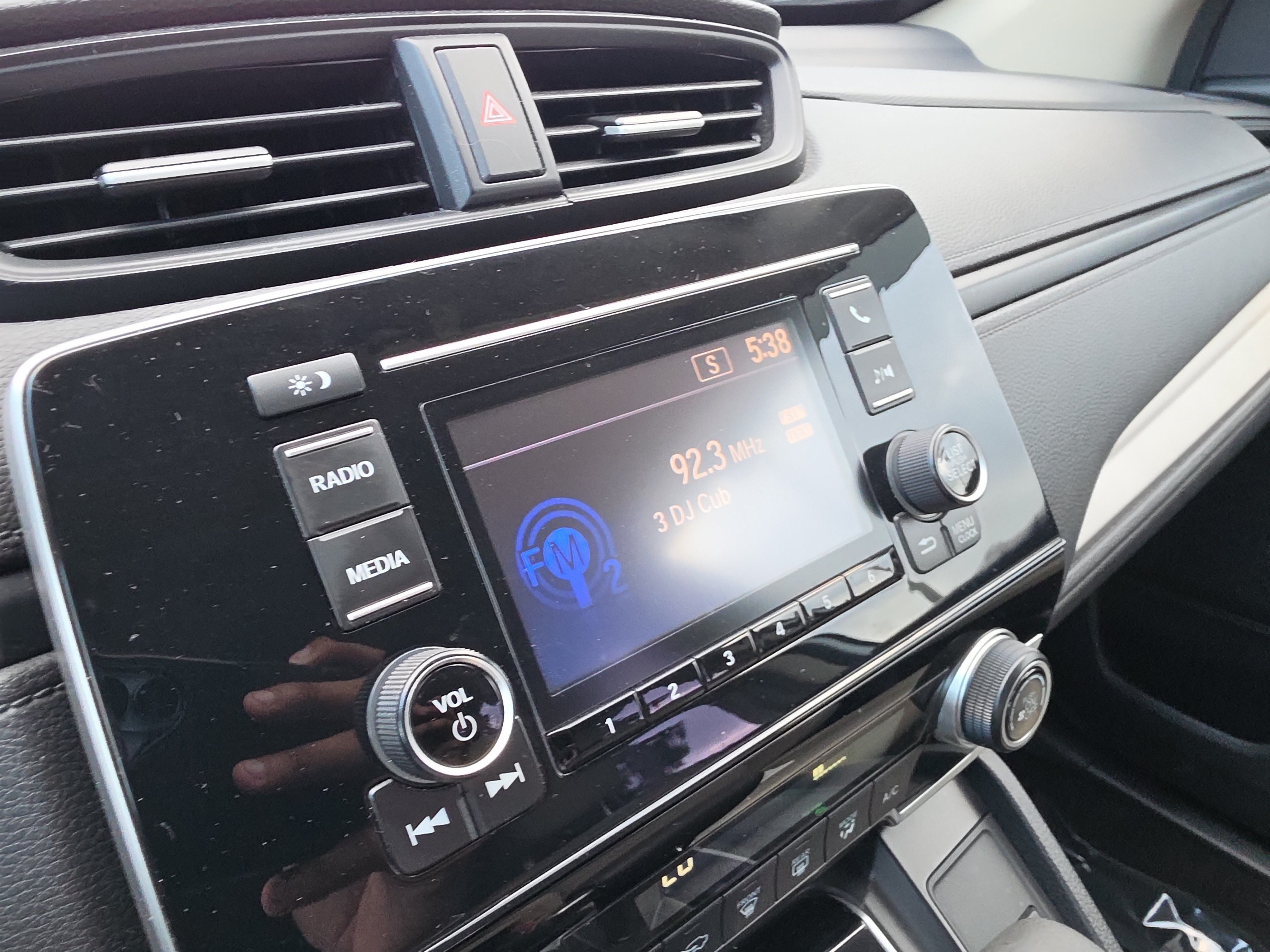 Used 2019 Honda CR-V LX image 23