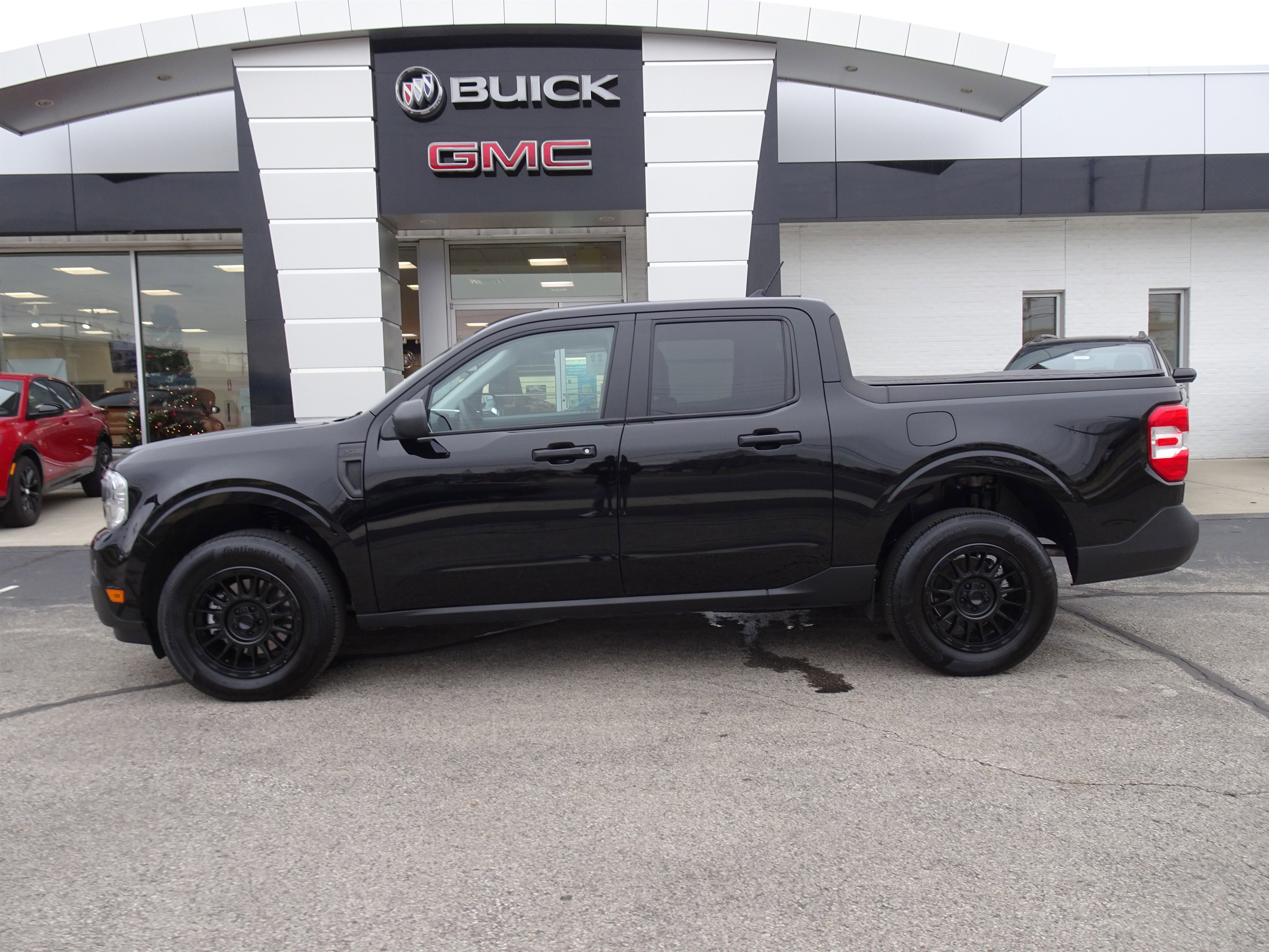 Used 2024 Ford Maverick XL image 3