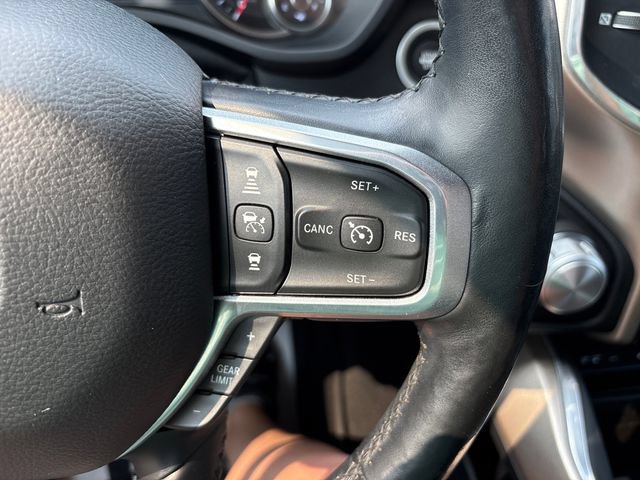Used 2019 RAM 1500 Laramie AWD/4WD image 12