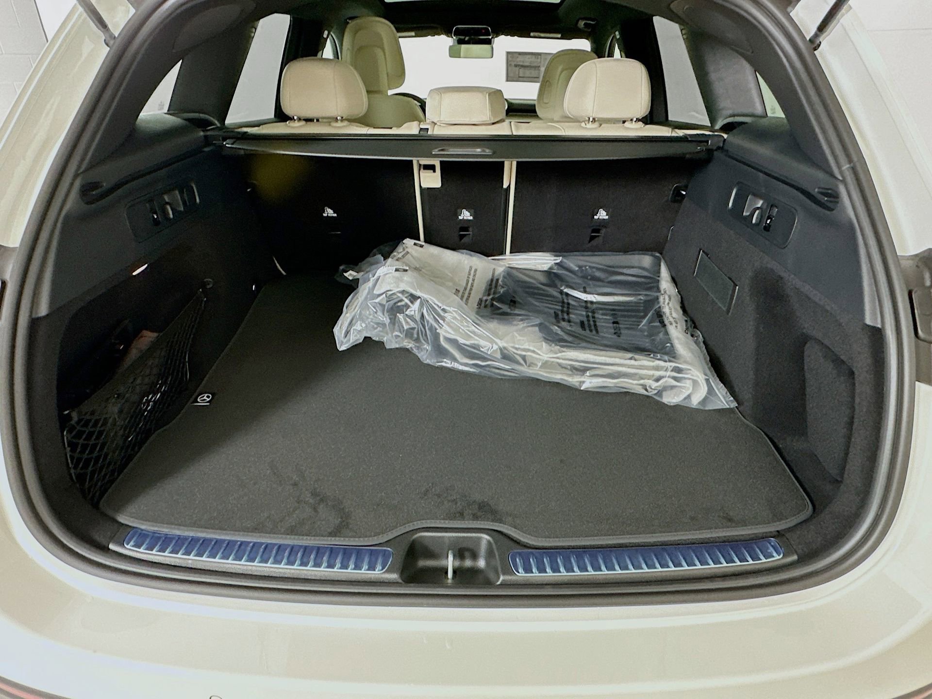 New 2026 Mercedes-Benz GLC 300 image 29
