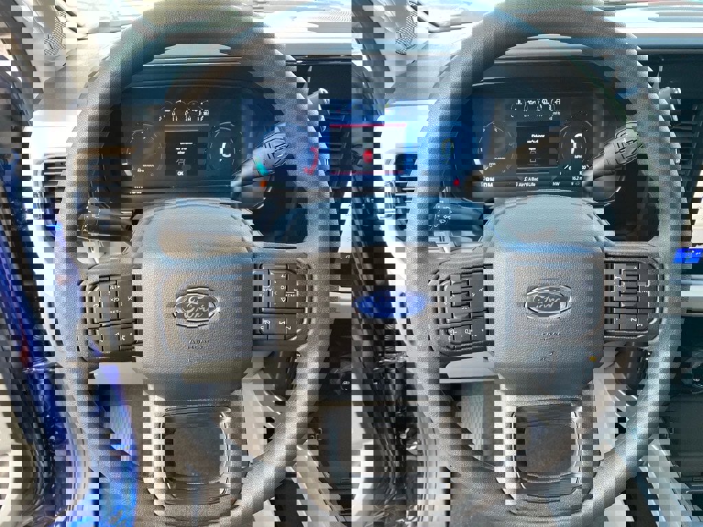 New 2026 Ford F250 XLT w/ XLT Premium Package AWD/4WD image 13