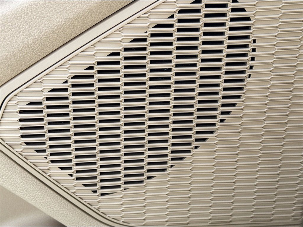 Used 2025 Jeep Grand Cherokee Limited image 20