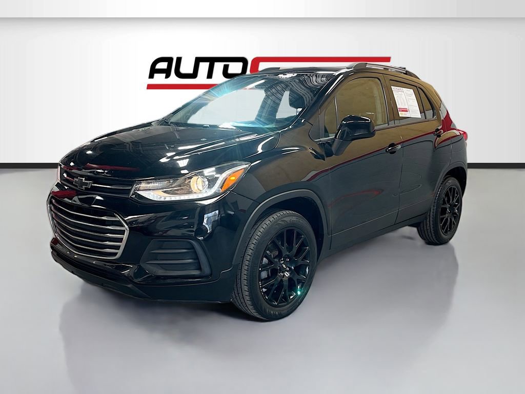 Used 2022 Chevrolet Trax LT w/ Premium Seat Package image 3