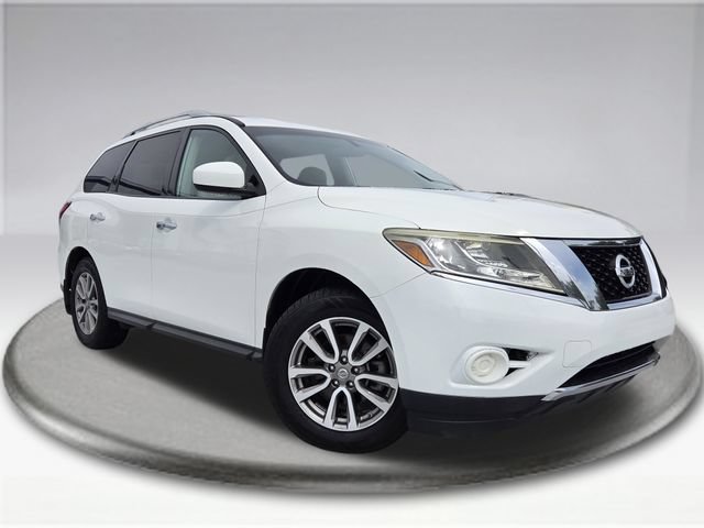 Used 2016 Nissan Pathfinder S FWD image 2