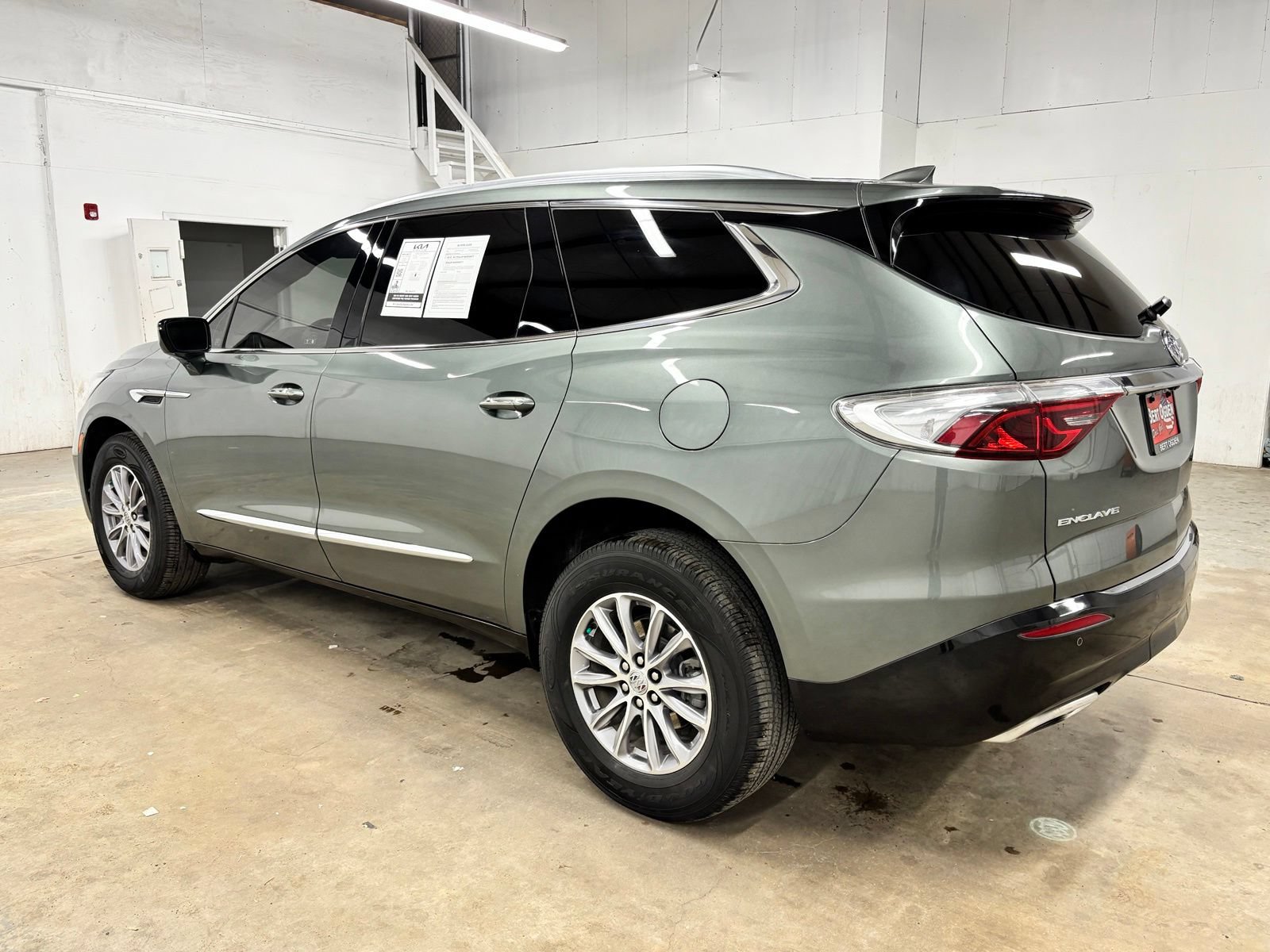 Used 2023 Buick Enclave Essence w/ LPO, Floor Liner Package FWD image 5