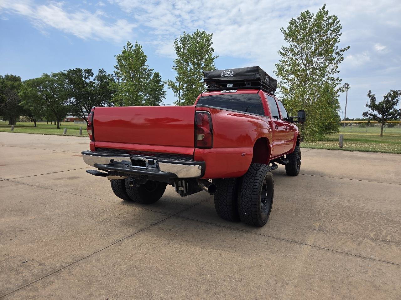 Used 2005 Chevrolet Silverado 3500 LS w/ Heavy-Duty Power Package AWD/4WD image 30