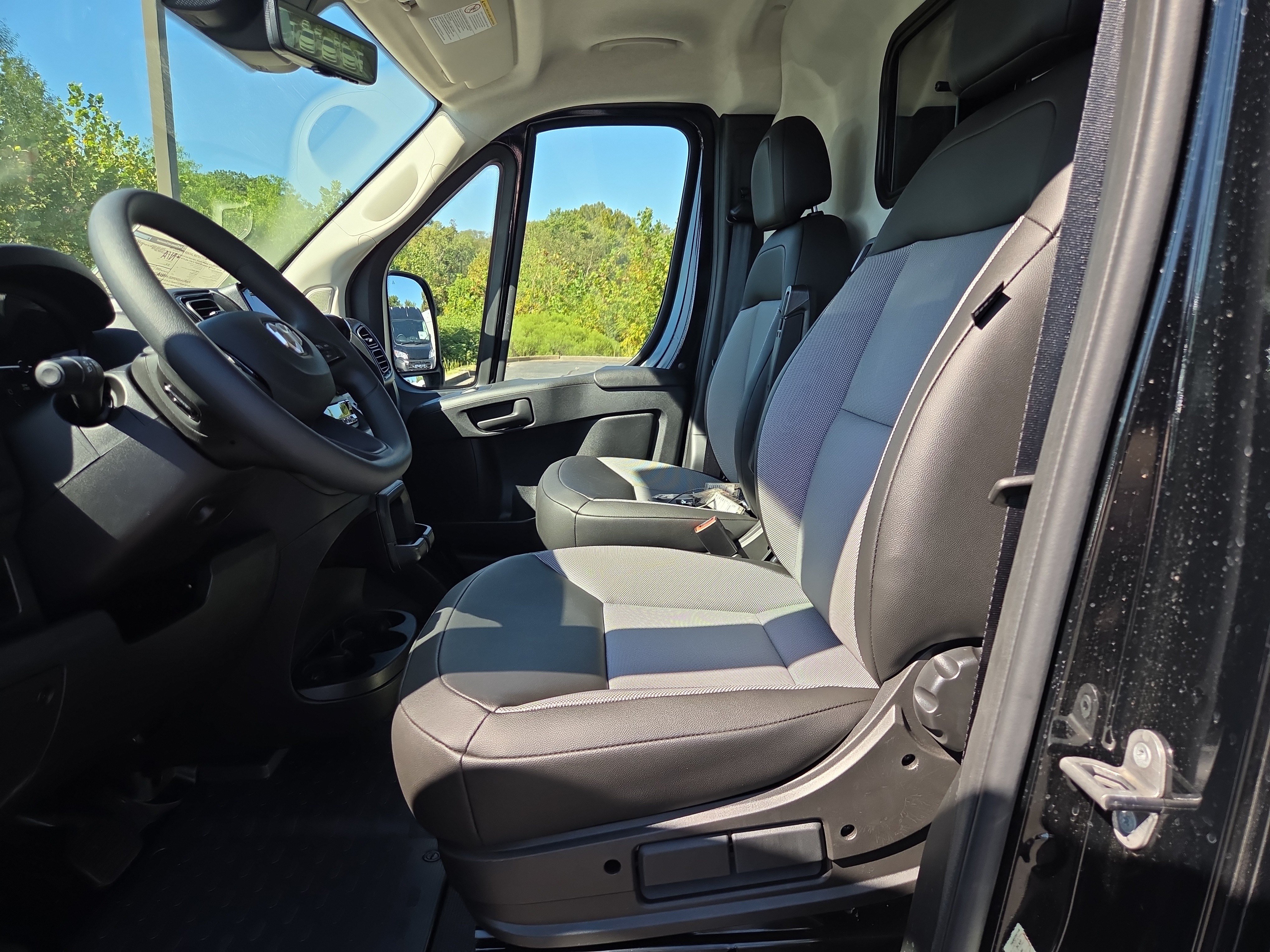 New 2027 RAM ProMaster 2500 w/ Safety Group FWD image 4