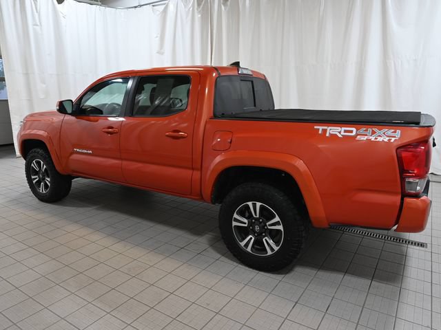 Used 2017 Toyota Tacoma TRD Sport w/ Tow Package (A/T) AWD/4WD image 11