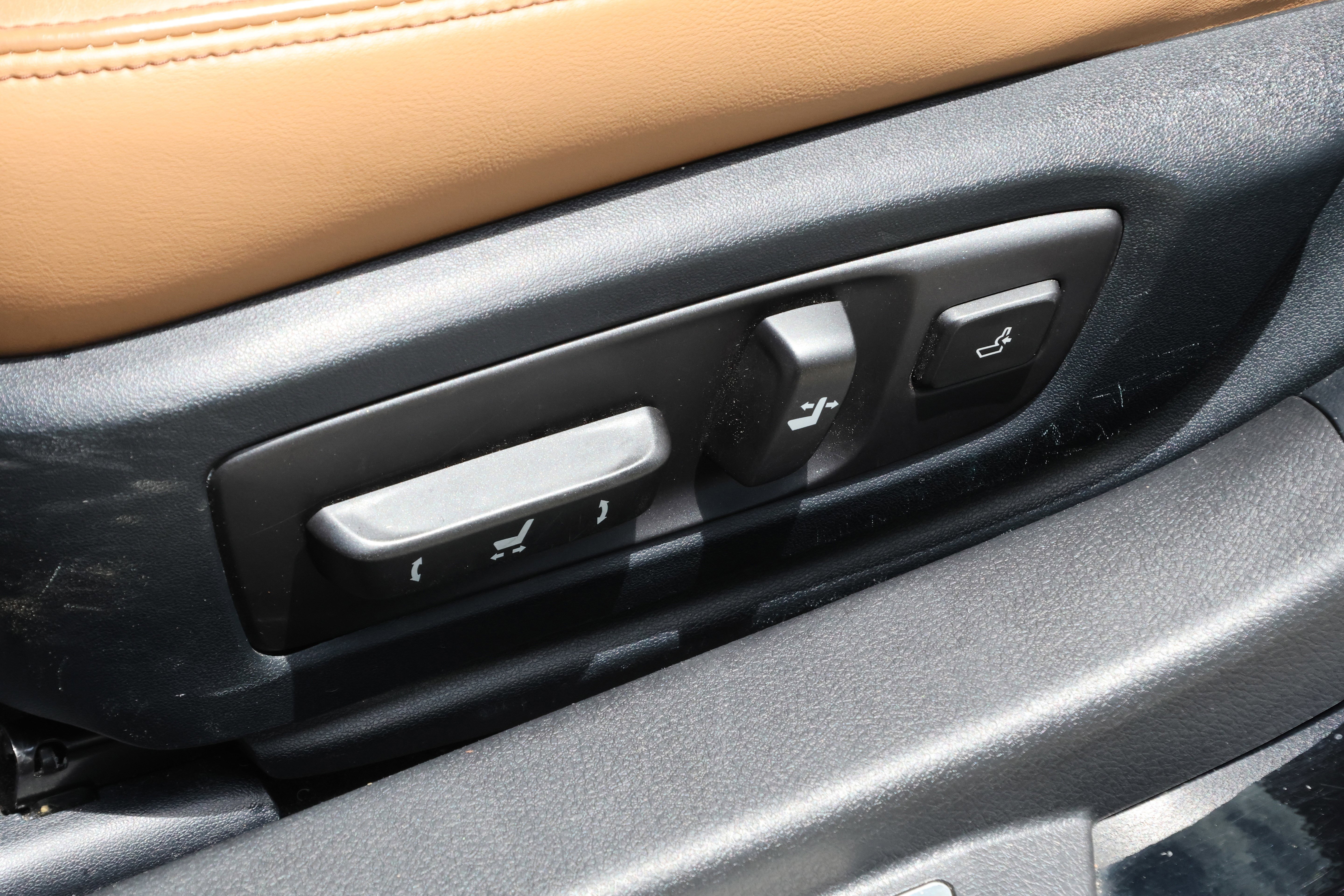 Used 2019 Lexus GS 350 AWD w/ Premium Package image 34