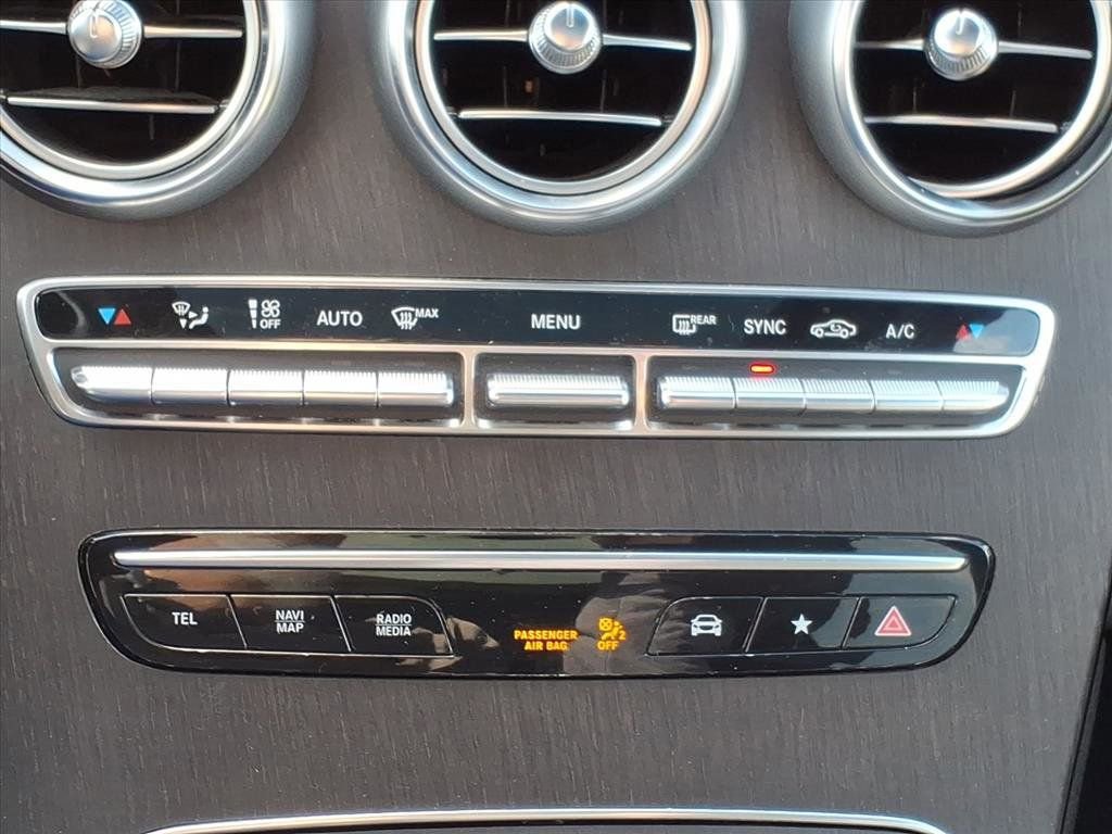 Used 2022 Mercedes-Benz GLC 300 4MATIC image 16