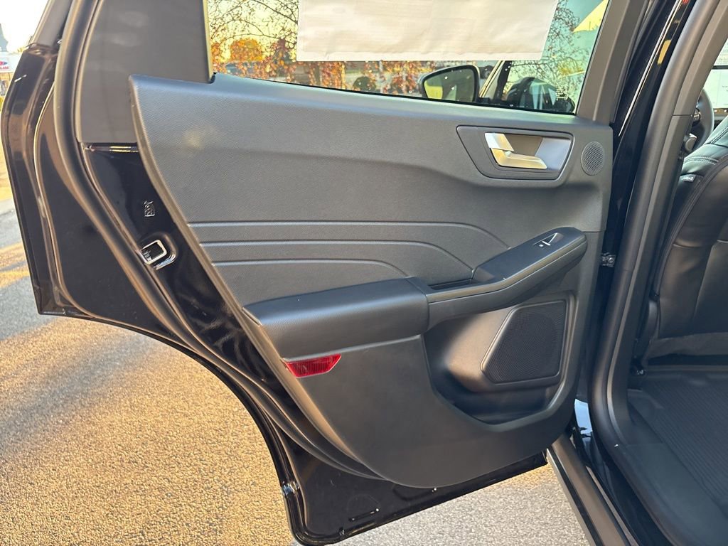 New 2026 Ford Escape SE w/ PHEV Premium Package image 34