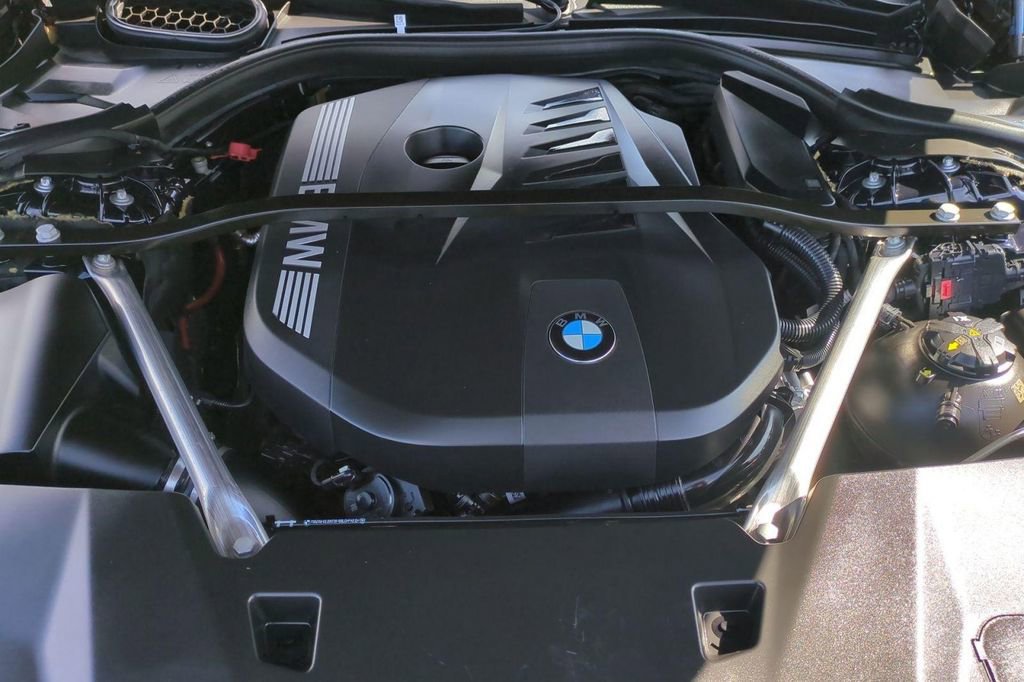 Used 2023 BMW 740i w/ Parking Assistance Package image 19