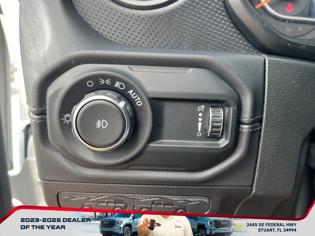 Used 2024 Jeep Wrangler Unlimited Rubicon image 18