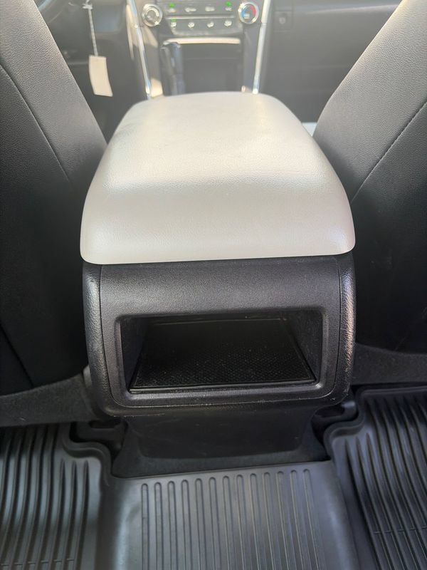 Used 2017 Toyota Camry SE FWD image 15