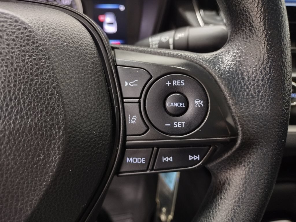 Used 2021 Toyota Corolla LE FWD image 24