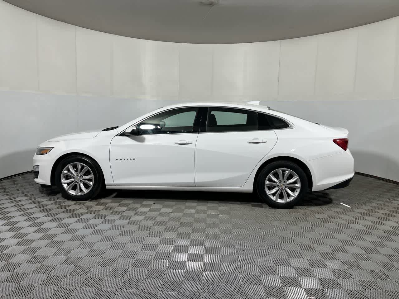 Used 2024 Chevrolet Malibu LT FWD image 5