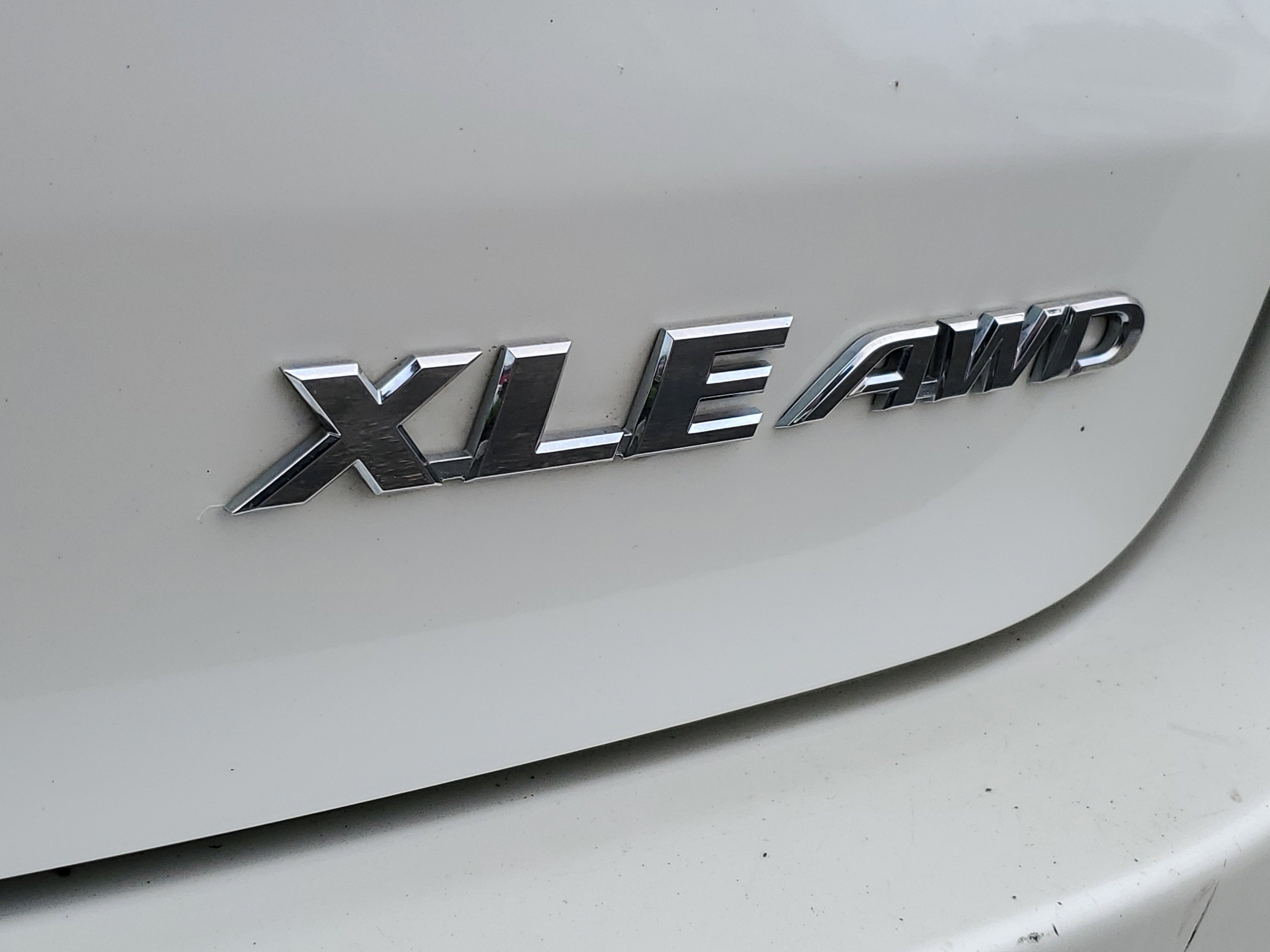 Used 2016 Toyota Highlander XLE AWD/4WD image 37