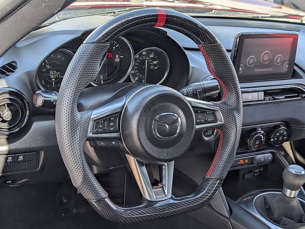 Used 2020 MAZDA MX-5 Miata Club w/ Appearance Package RWD image 27