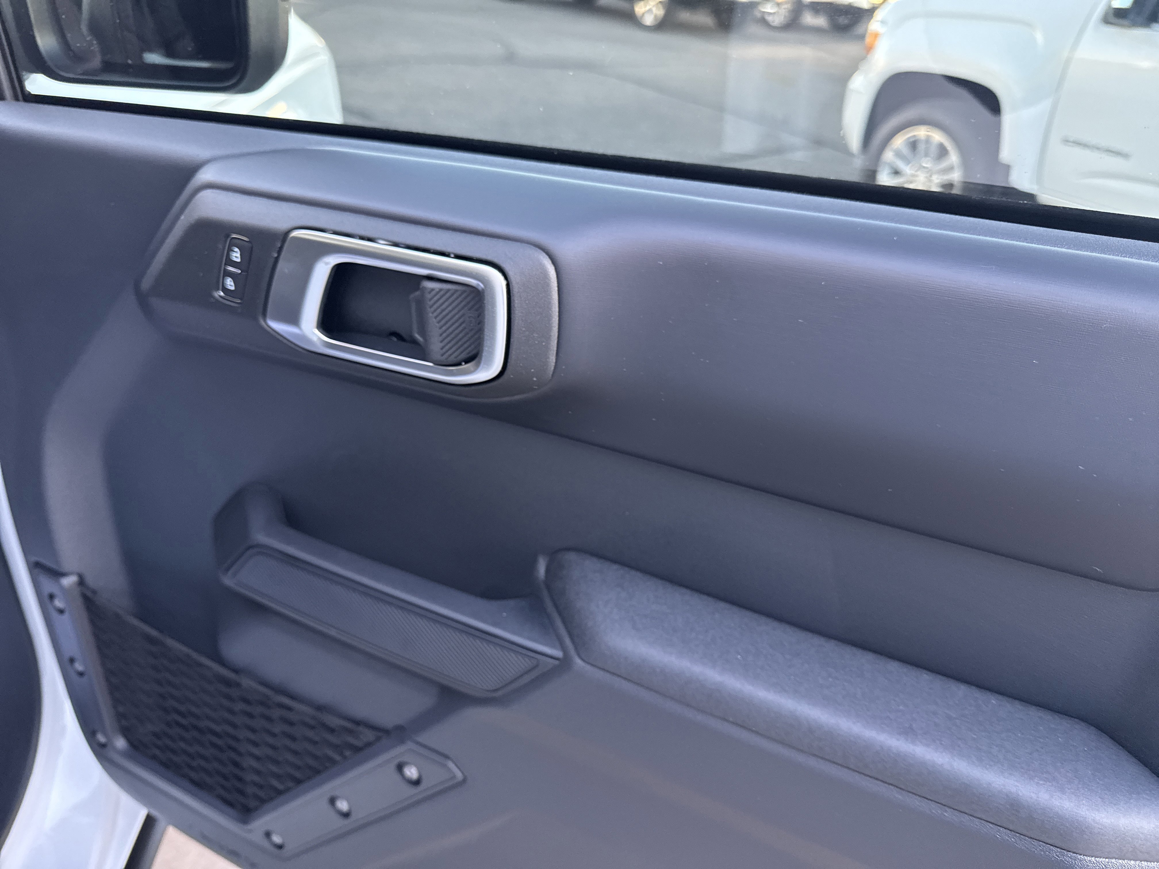 New 2025 Ford Bronco Badlands w/ Sasquatch Package image 17