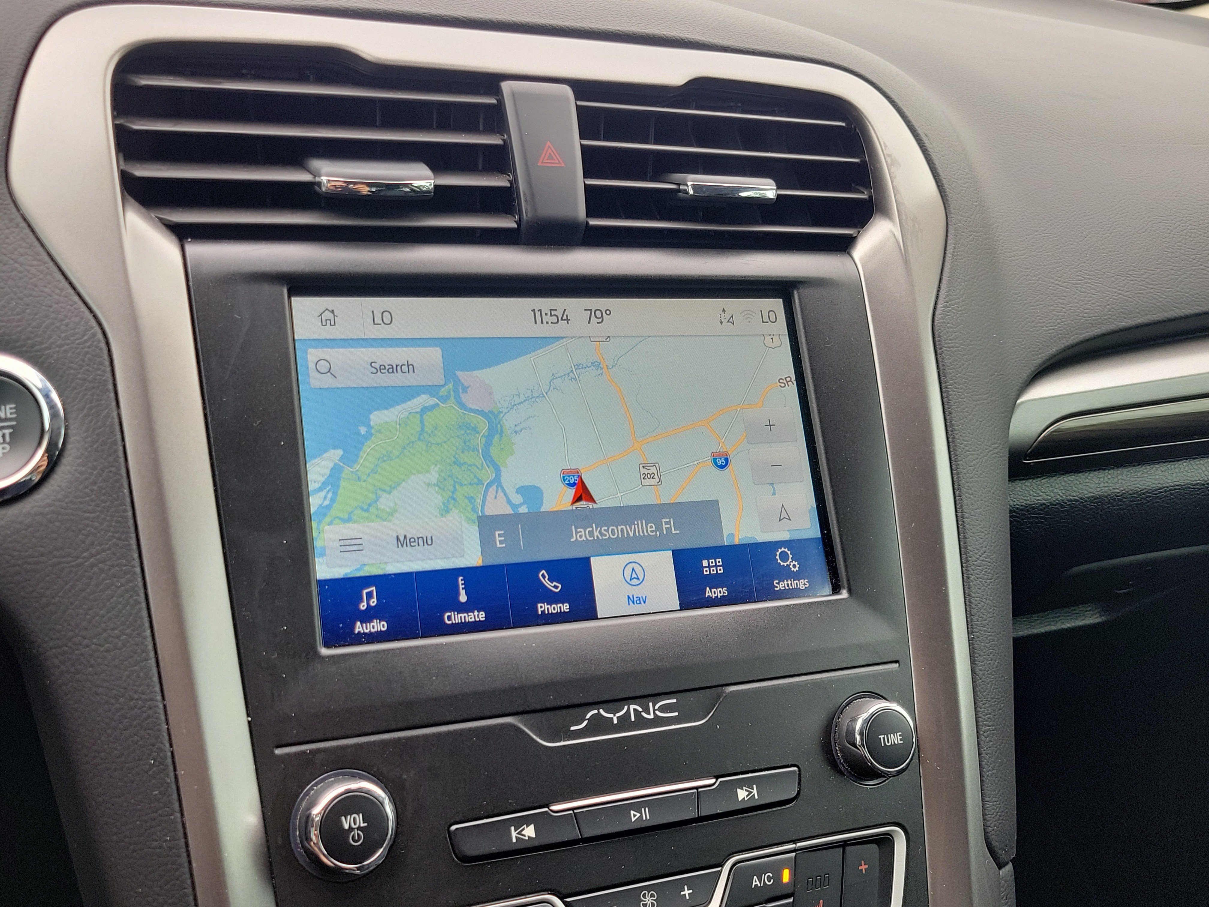 Used 2020 Ford Fusion SEL FWD image 28