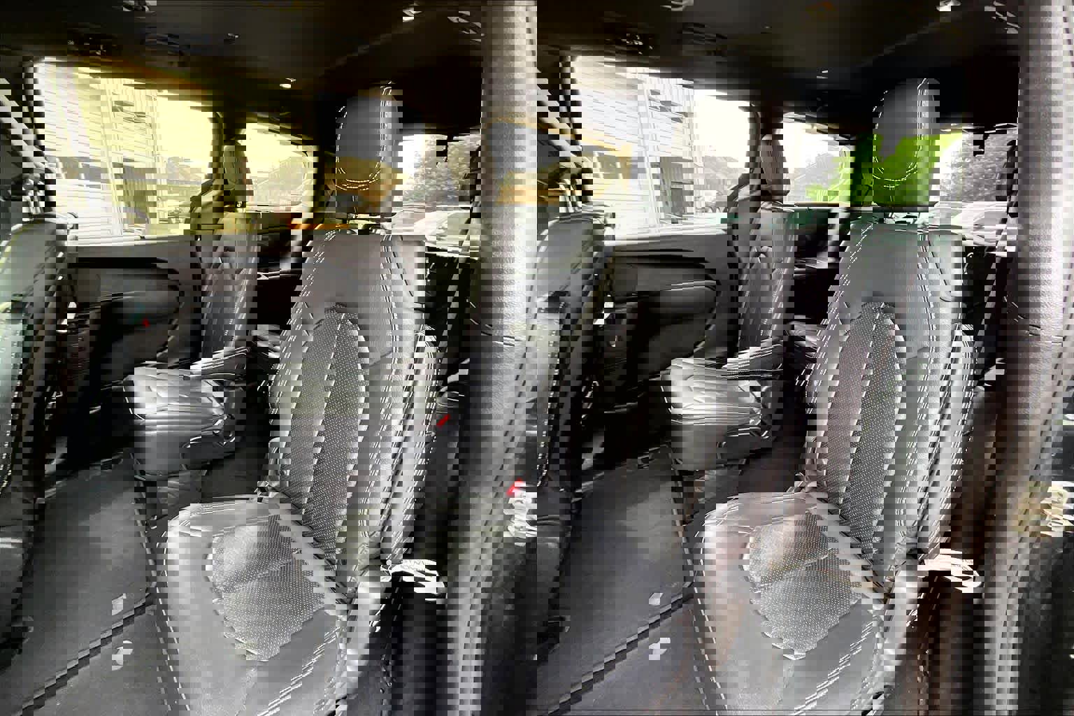 Used 2020 Chrysler Pacifica Touring-L Plus image 18