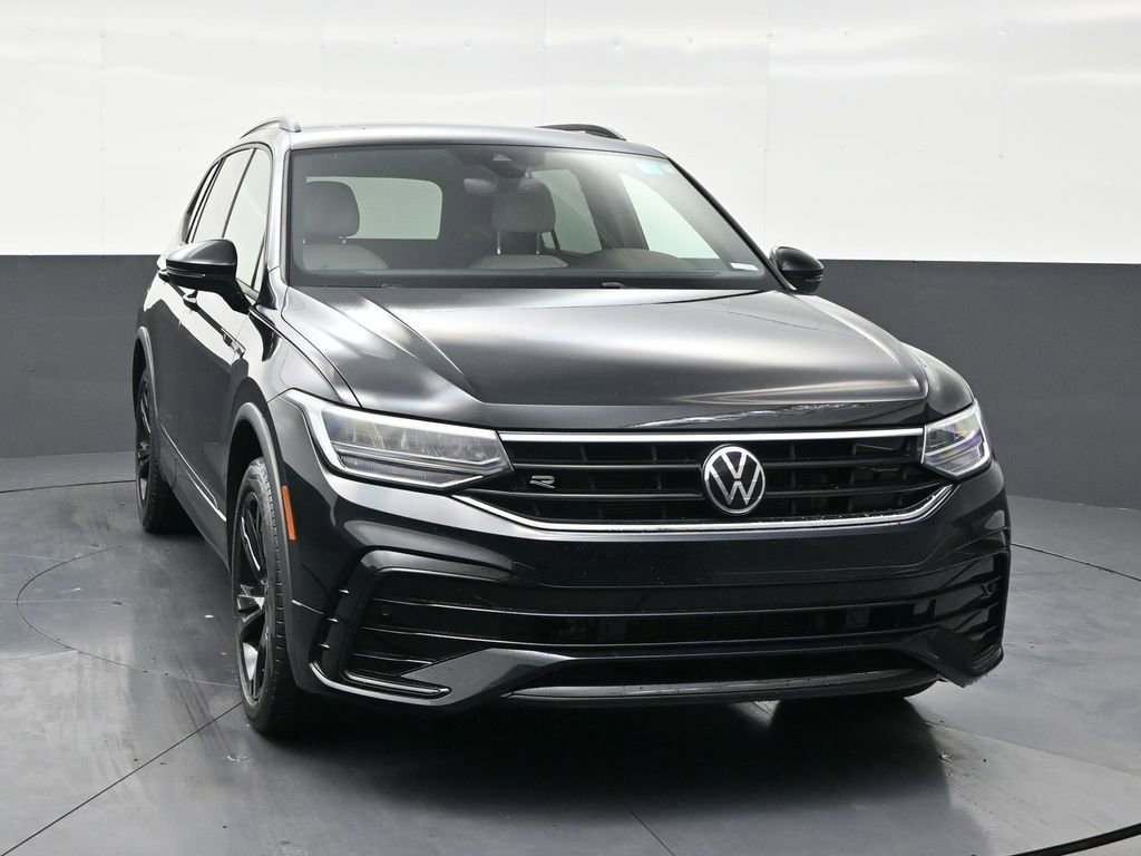 Used 2023 Volkswagen Tiguan SE R-Line image 7