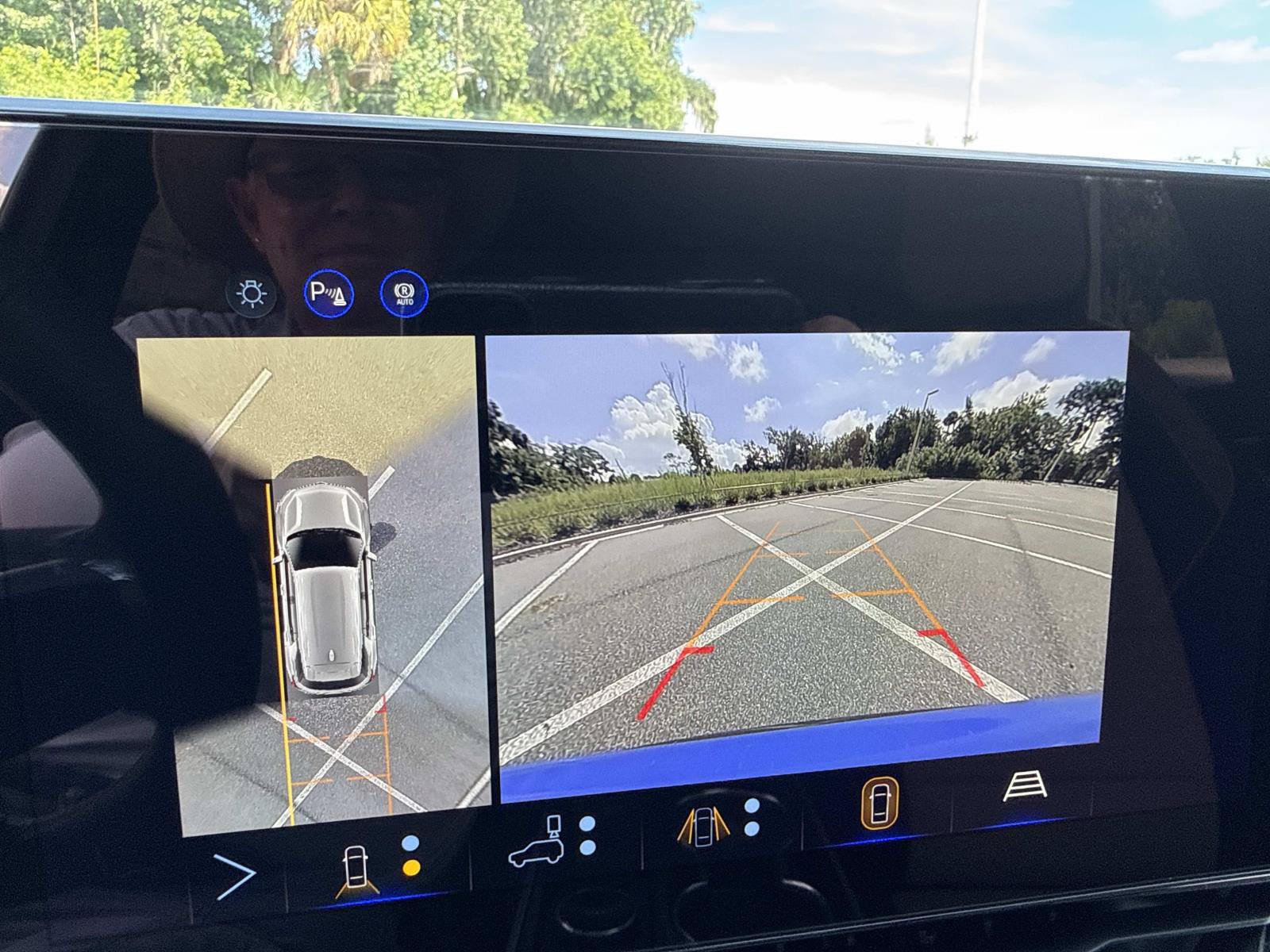 New 2027 Chevrolet Equinox ACTIV w/ Safety and Technology Package FWD image 25