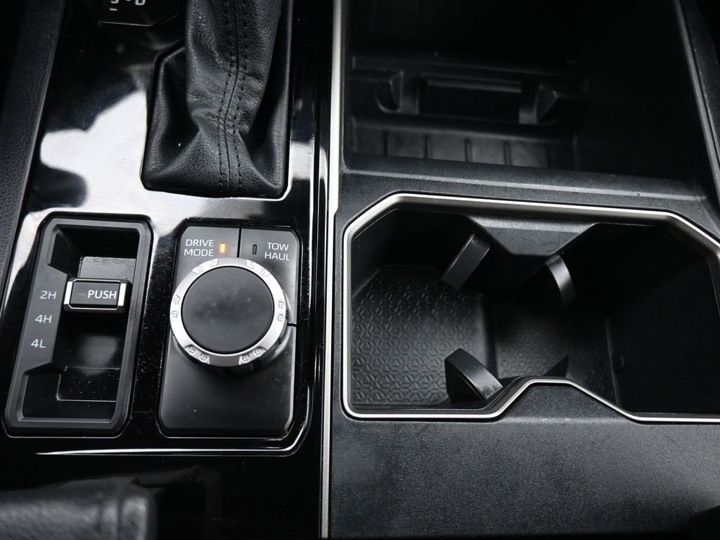 Used 2022 Toyota Tundra SR5 w/ SR5 Convenience Package image 28