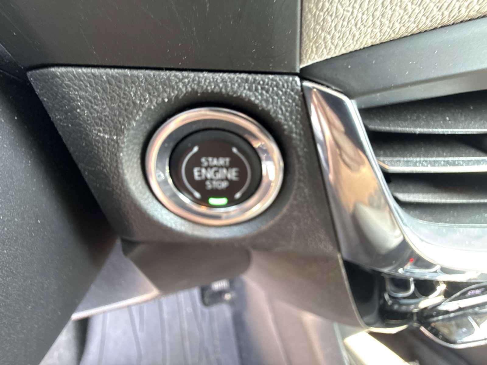 Certified 2025 Buick Encore GX Avenir w/ Avenir Technology Package AWD/4WD image 16