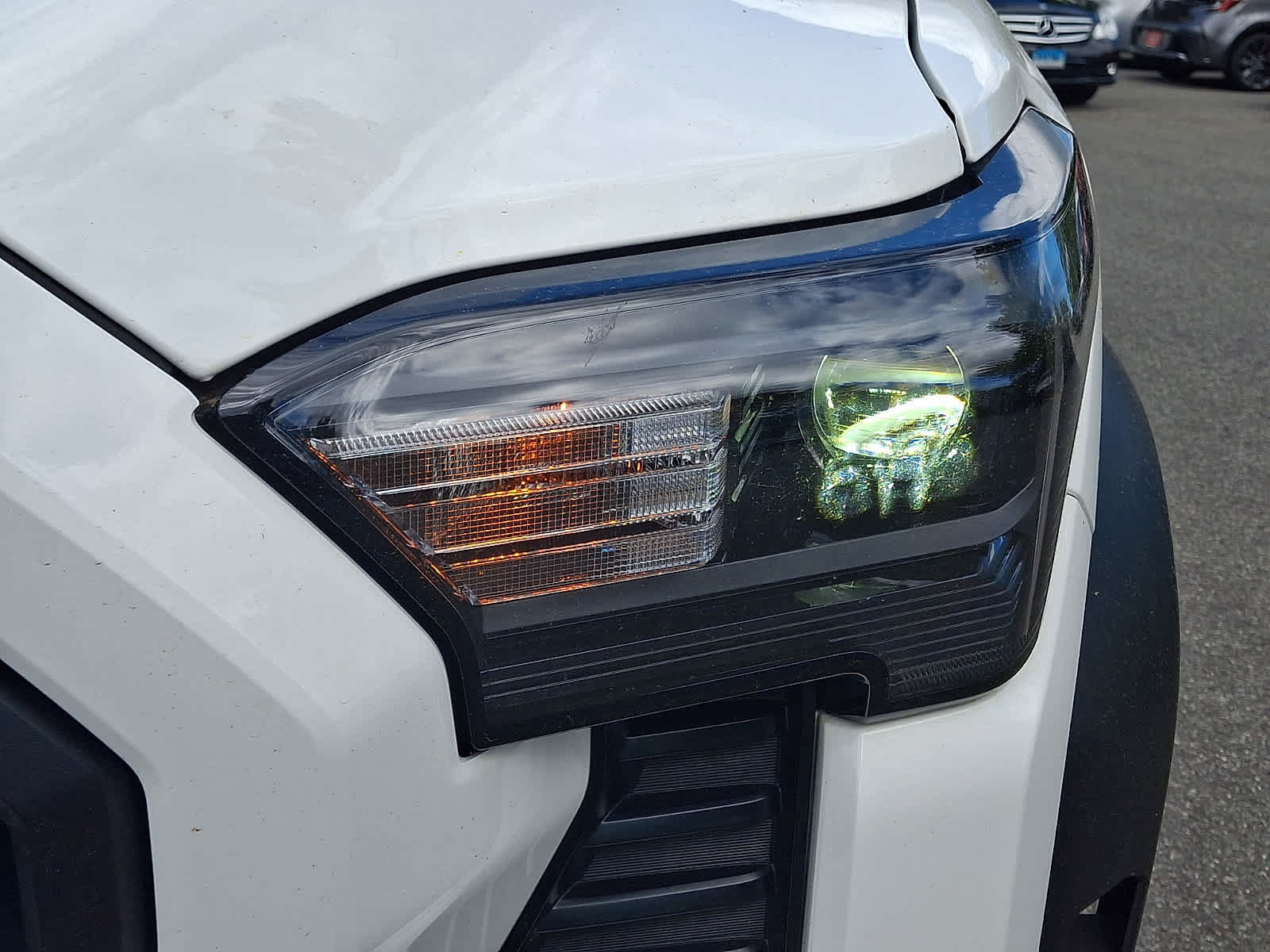 Certified 2024 Toyota Tacoma TRD Off-Road w/ TRD Off Road Upgrade Package AWD/4WD image 10