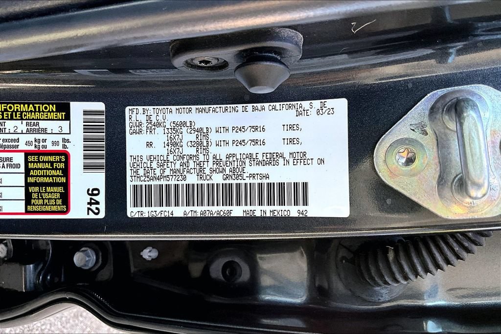 Used 2024 Toyota Tacoma TRD Sport AWD/4WD image 43