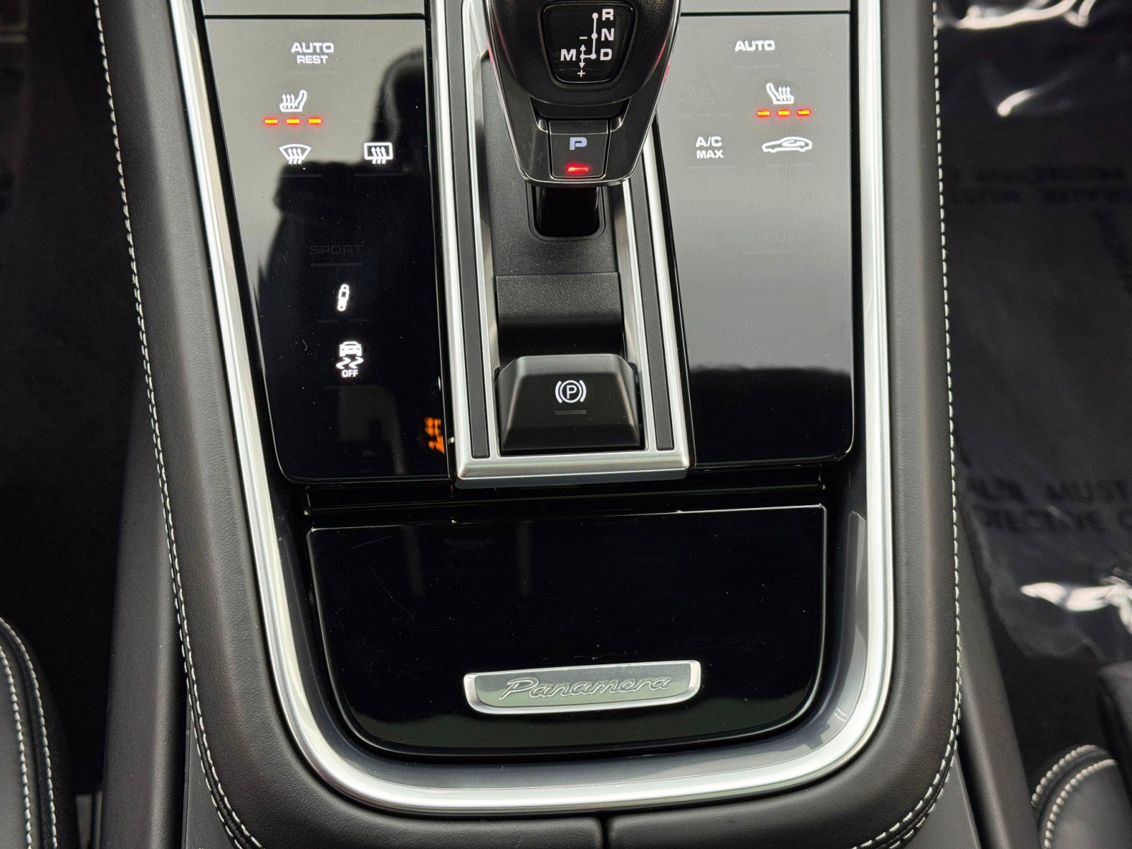 Used 2019 Porsche Panamera GTS image 33