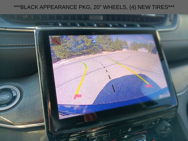 Used 2023 Jeep Grand Cherokee Limited w/ Black Appearance Package AWD/4WD image 11