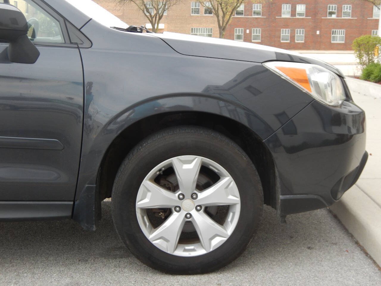 Used 2015 Subaru Forester 2.5i Premium w/ All-Weather Package AWD/4WD image 22