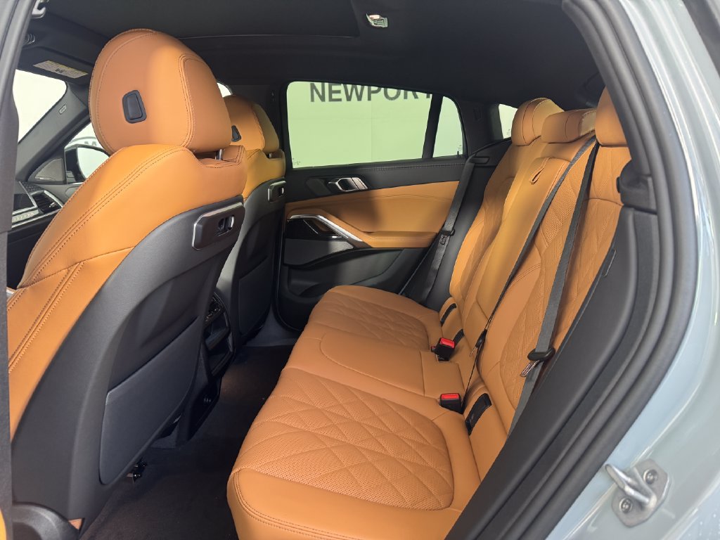 New 2027 BMW X6 xDrive40i w/ Premium Package AWD/4WD image 13