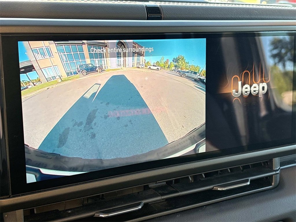 Used 2024 Jeep Wrangler Unlimited Rubicon image 29