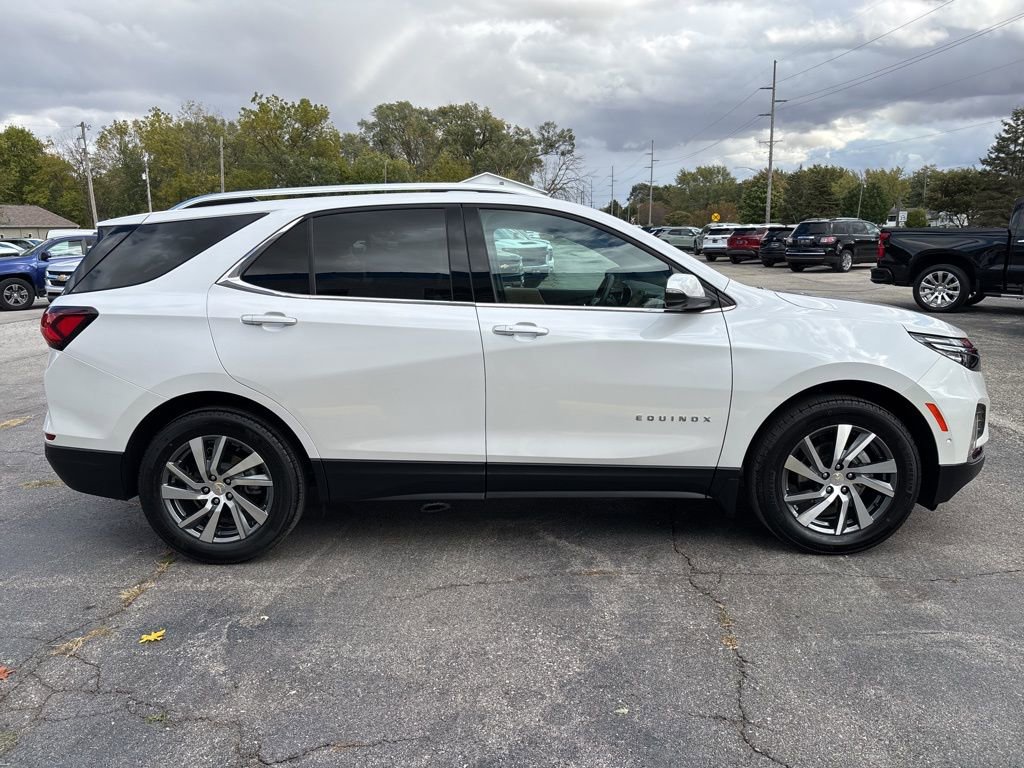 Used 2024 Chevrolet Equinox Premier image 3