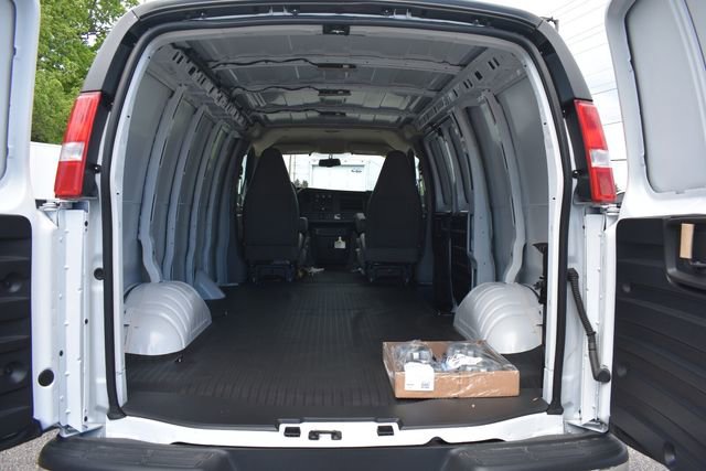 New 2025 Chevrolet Express 2500 w/ Driver Convenience Package RWD image 17