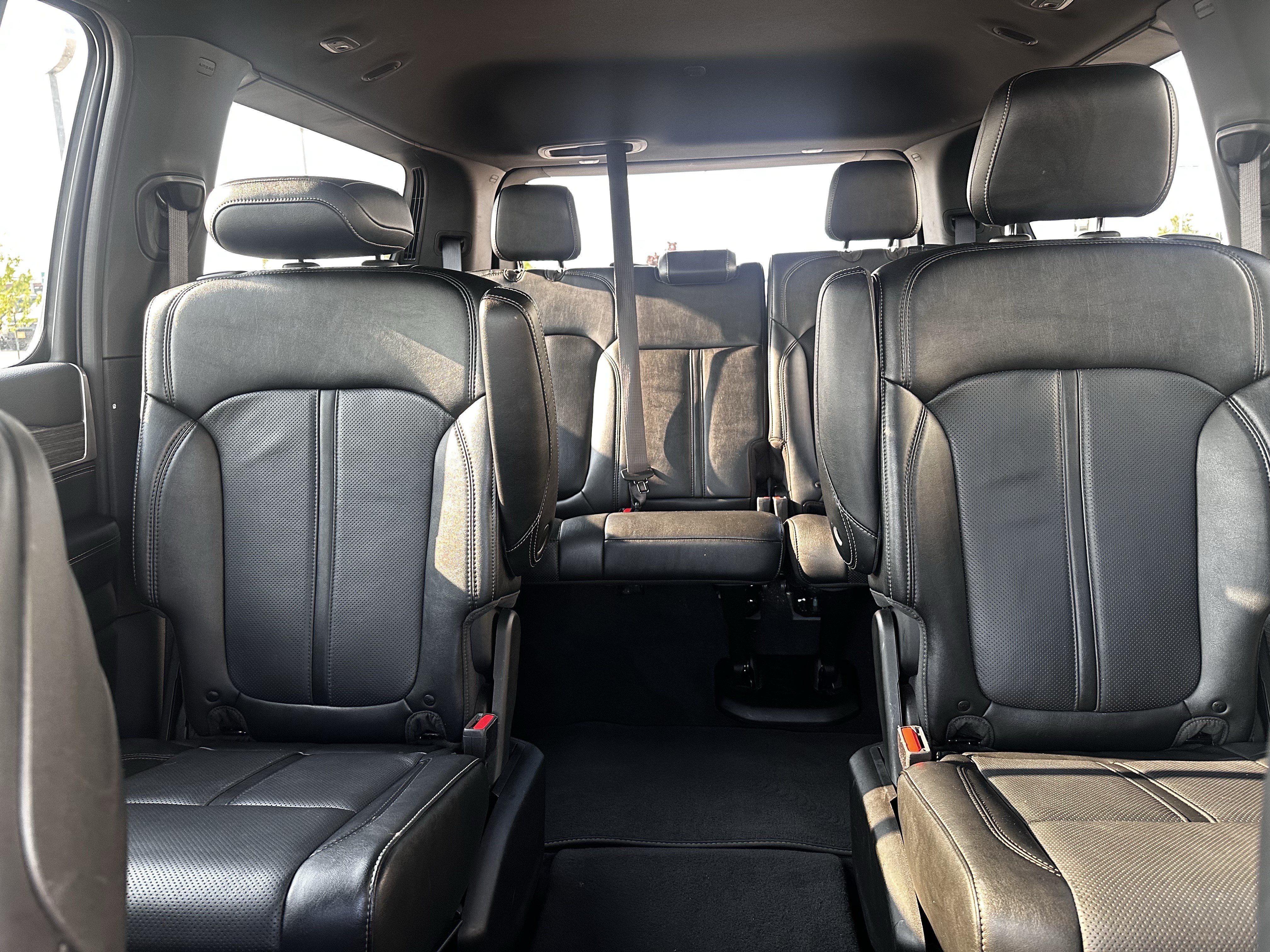 Used 2024 Jeep Wagoneer Series III AWD/4WD image 13