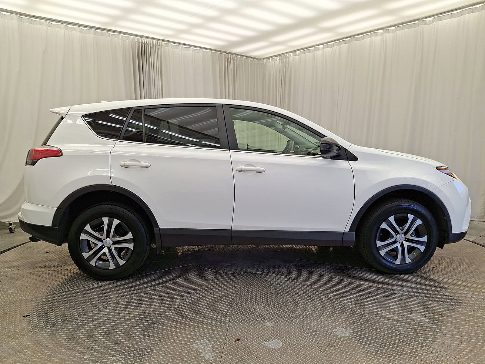 Certified 2018 Toyota RAV4 LE w/ All Weather Liner Package image 25