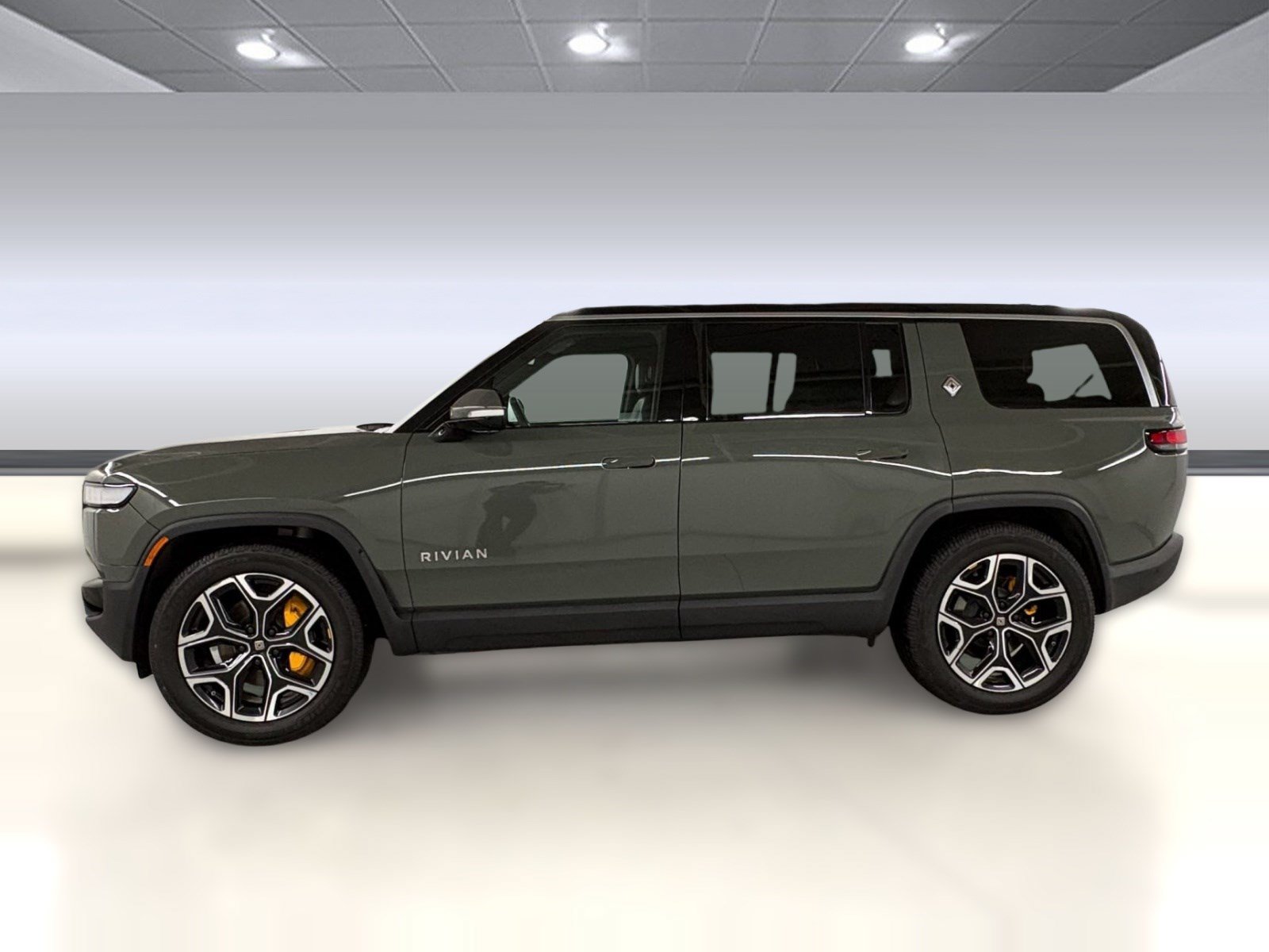 Used 2022 Rivian R1S Launch Edition Quad AWD/4WD image 2