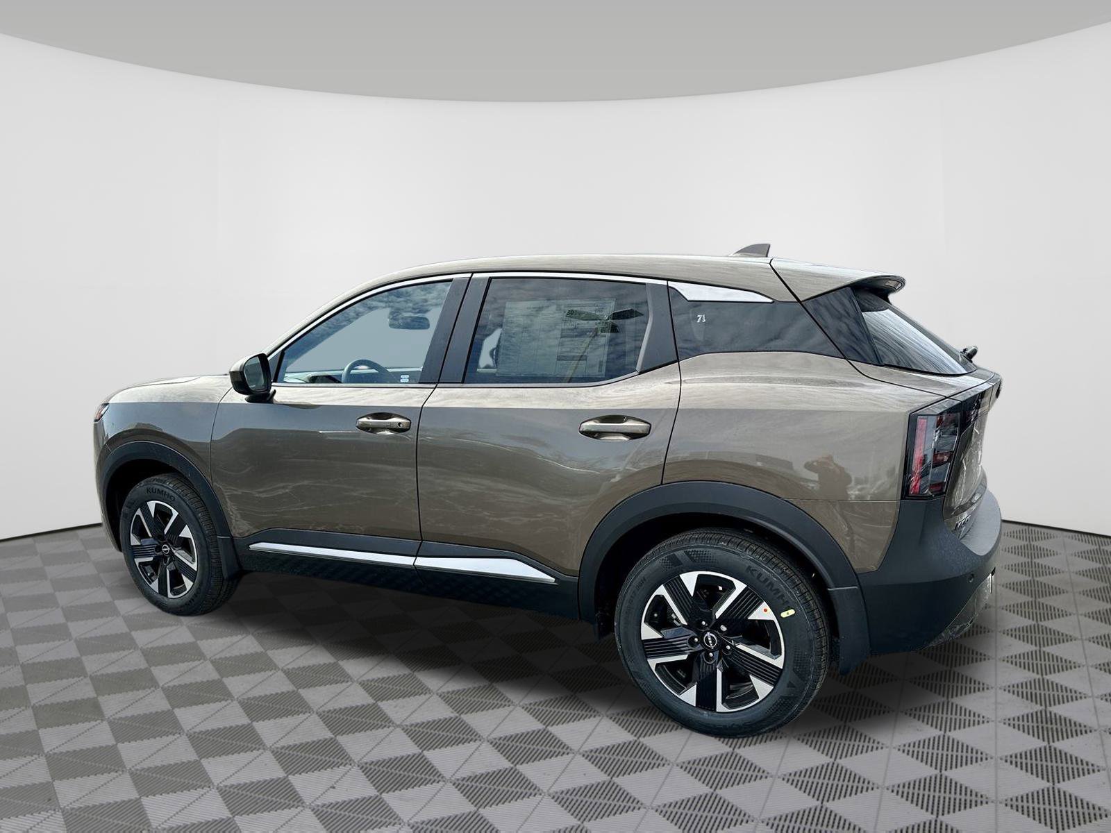 New 2025 Nissan Kicks SV image 8