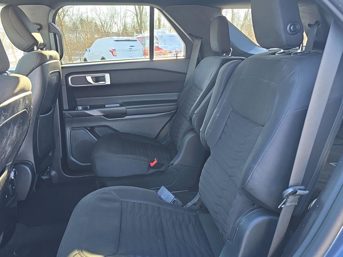Used 2020 Ford Explorer XLT image 26