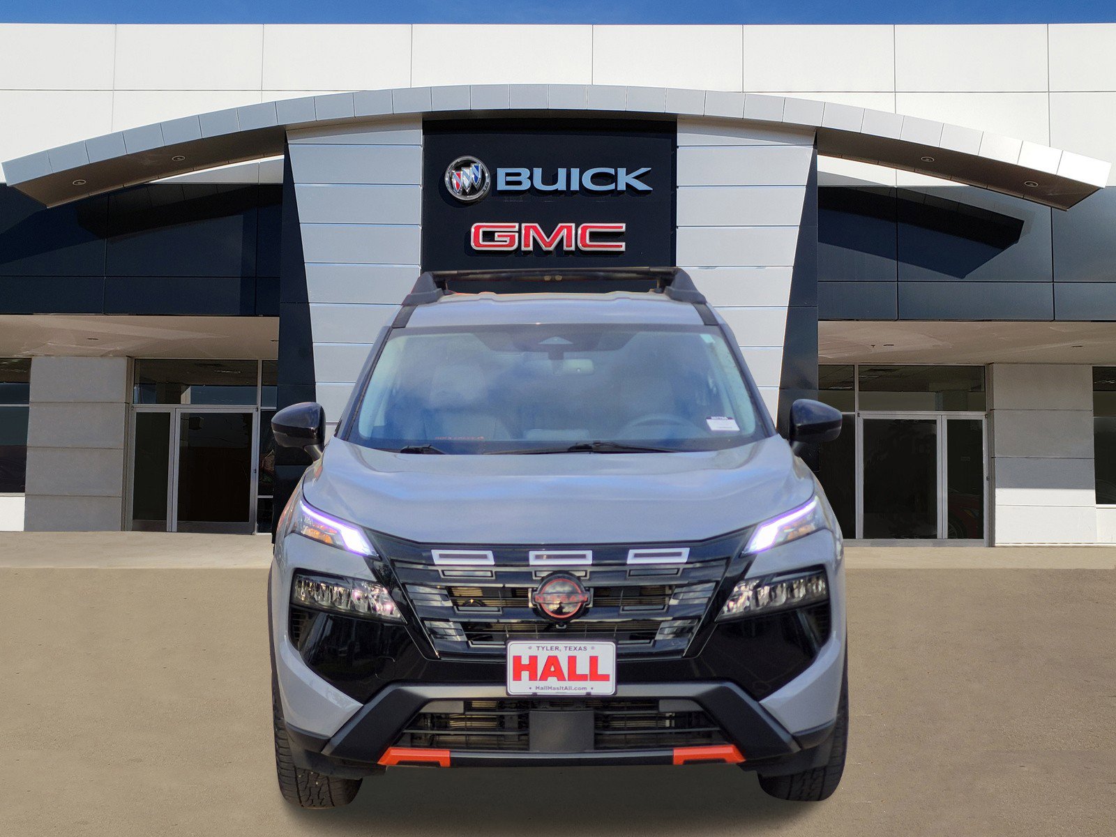 Used 2025 Nissan Rogue SV w/ Rock Creek Premium Package image 2