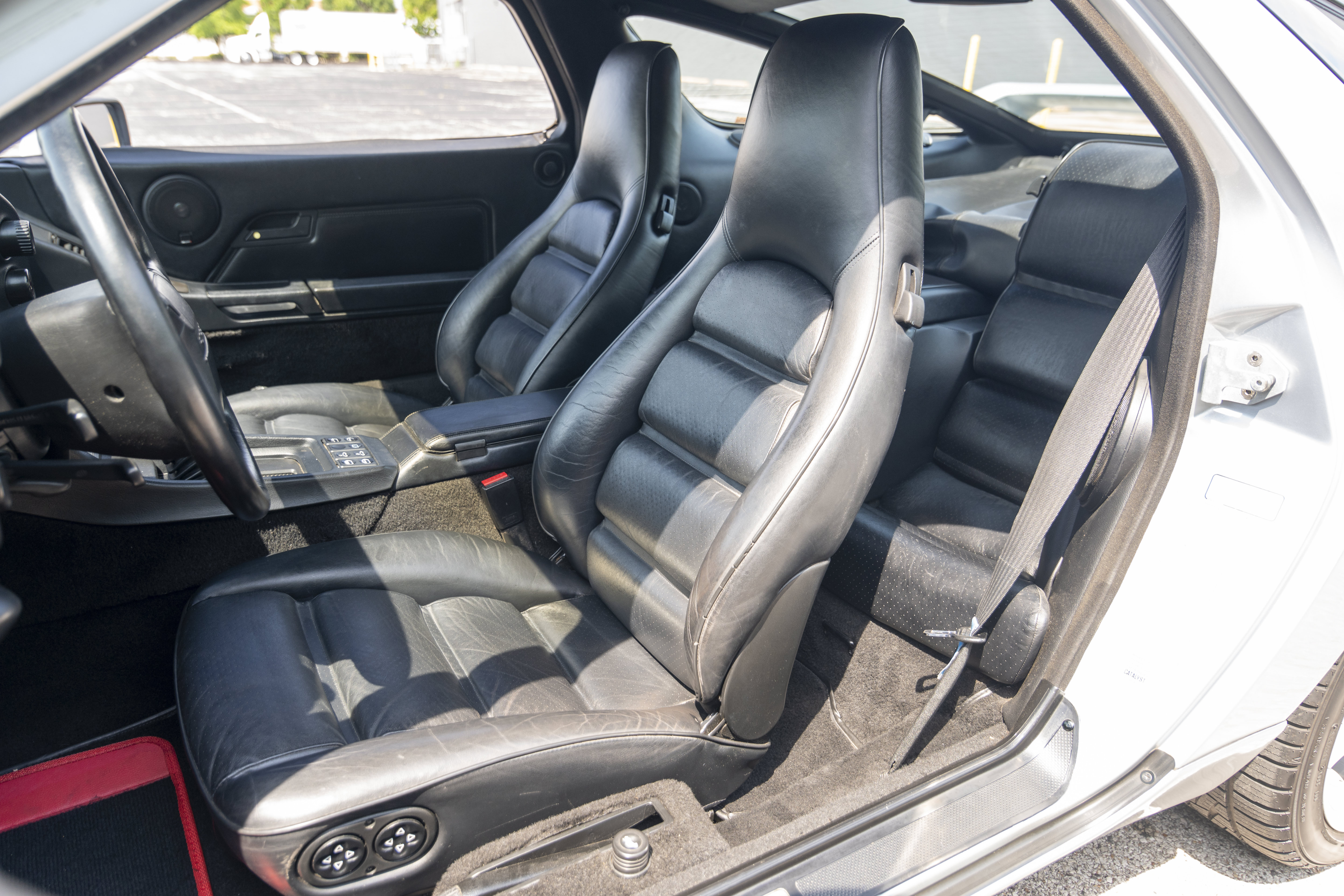 Used 1991 Porsche 928 S4 RWD image 35
