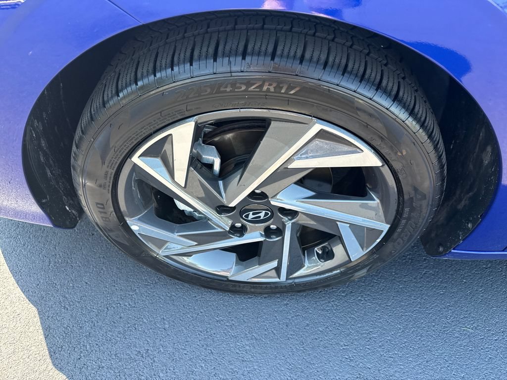 Certified 2024 Hyundai Elantra SEL w/ Convenience Package FWD image 37