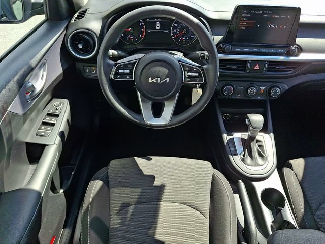 Used 2024 Kia Forte LXS w/ LXS Technology Package FWD image 11