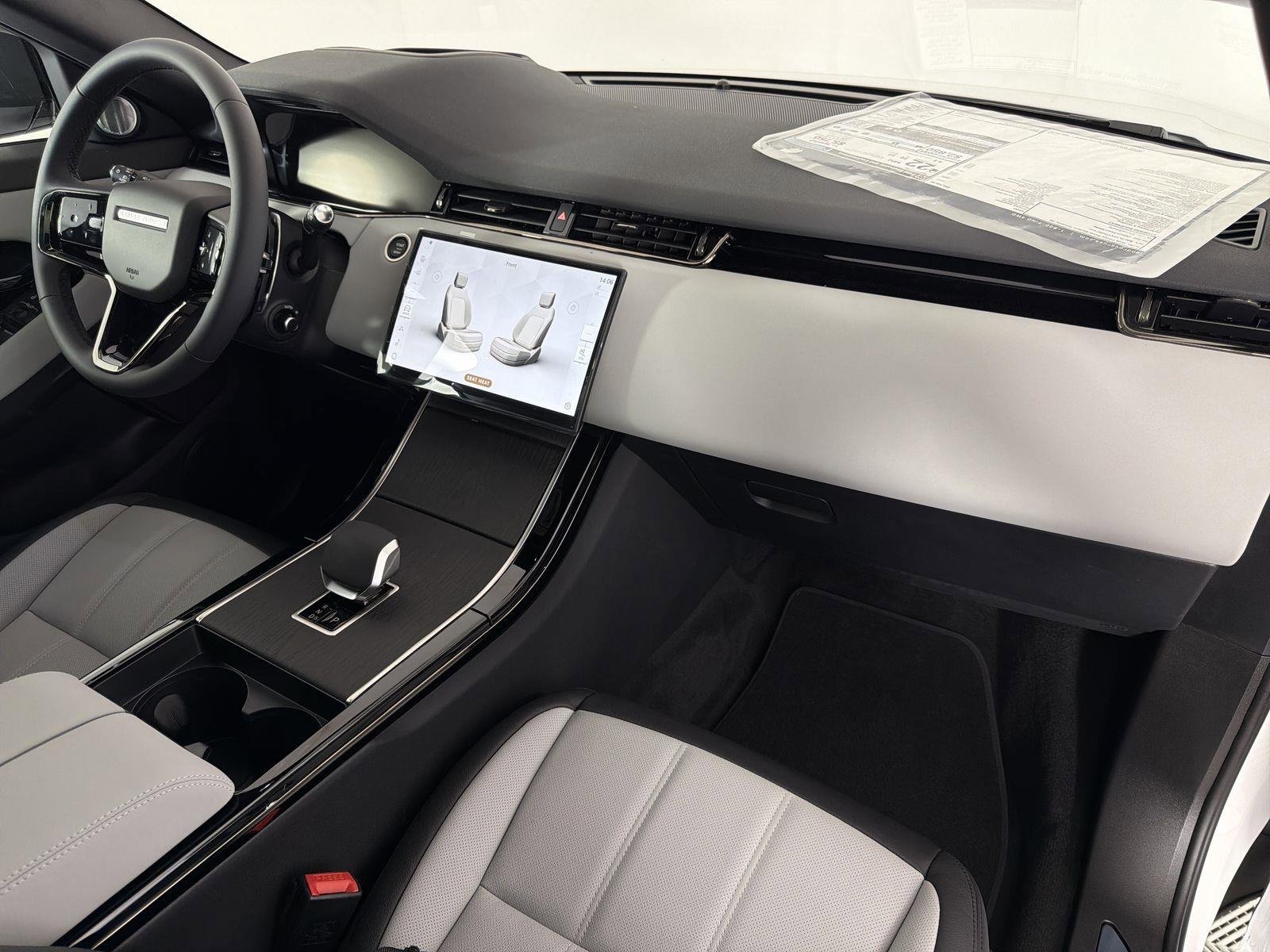New 2026 Land Rover Range Rover Evoque Dynamic SE image 35